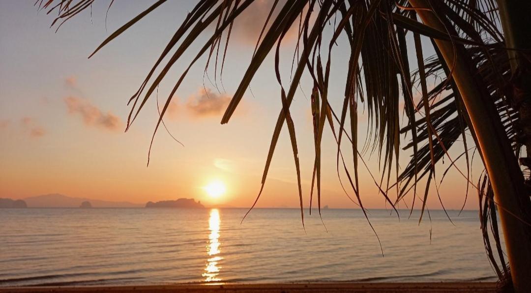 Koh Yao Noi Beach Resort Exterior photo